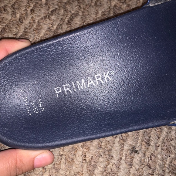 Size 10 Blue and White Striped Slides - Picture 4 of 10